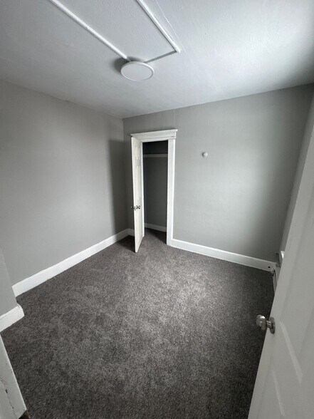 More Photos Of 61 Thorp St, Binghamton Apartments For Sale
