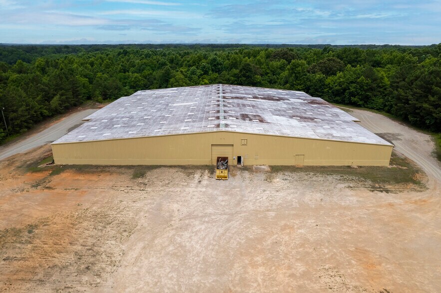 More Photos Of 619 N Main St, Warrenton Warehouse For Lease