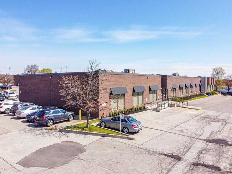 More Photos Of 5430 Timberlea Blvd, Mississauga Flex For Lease