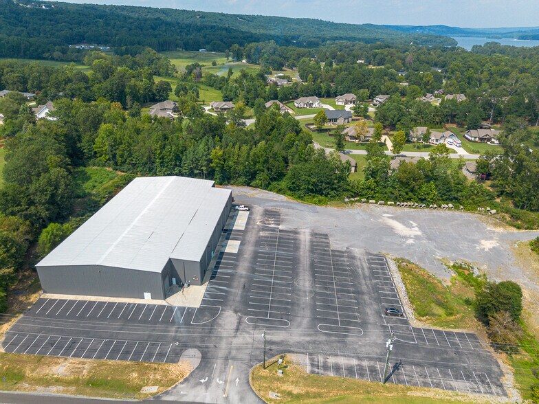 More Photos Of 4100 AL Highway 69, Guntersville Sports And Entertainment For Sale