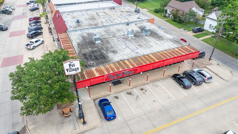 More Photos Of 200 N Main St, Duncanville Storefront Retail Office For Sale