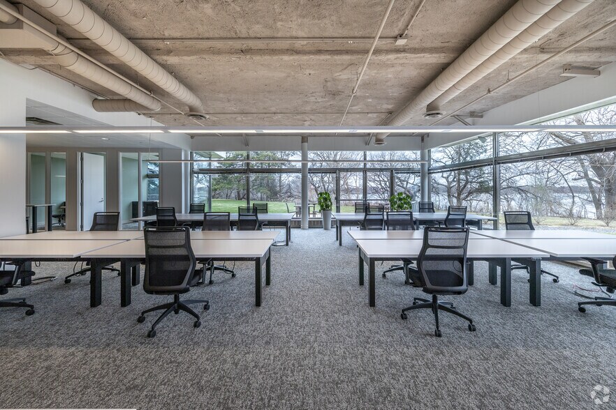 More Photos Of 3033 Excelsior Blvd, Minneapolis Medical For Lease