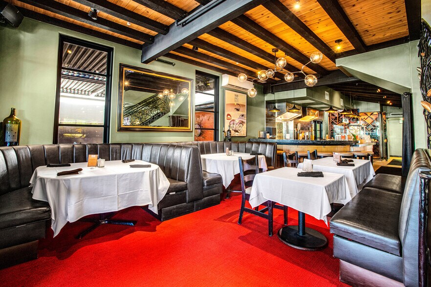 More Photos Of 78085 Avenida La Fonda, La Quinta Restaurant For Sale