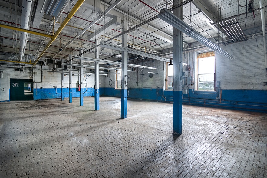 More Photos Of 248 Pine St, Pawtucket Warehouse For Sale