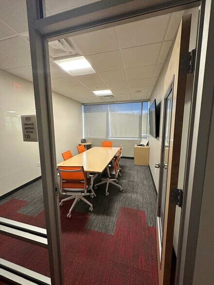 More Photos Of 21 Corporate Hill Dr, Little Rock Office For Sale