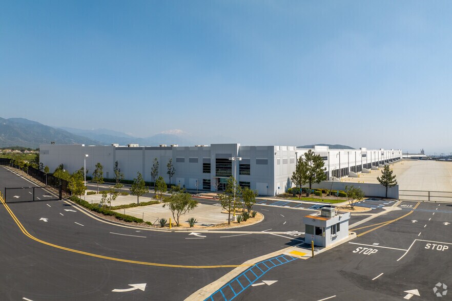 More Photos Of 5690 Industrial Pky, San Bernardino Distribution For Lease