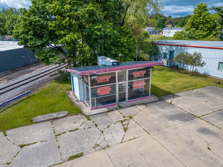 More Photos Of 70 W Carleton Rd, Hillsdale Convenience Store For Sale