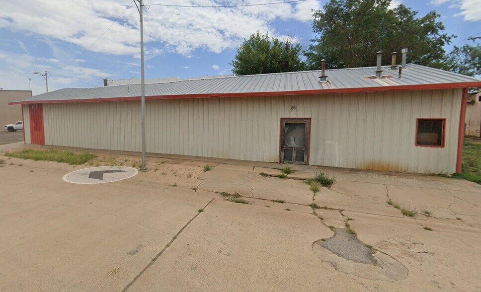 More Photos Of 1400 Main St, Vernon General Retail For Sale