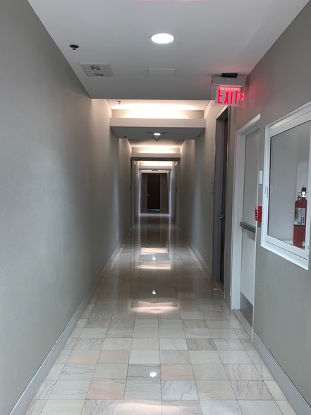 More Photos Of 14 NE 1st Ave, Miami Office For Sale