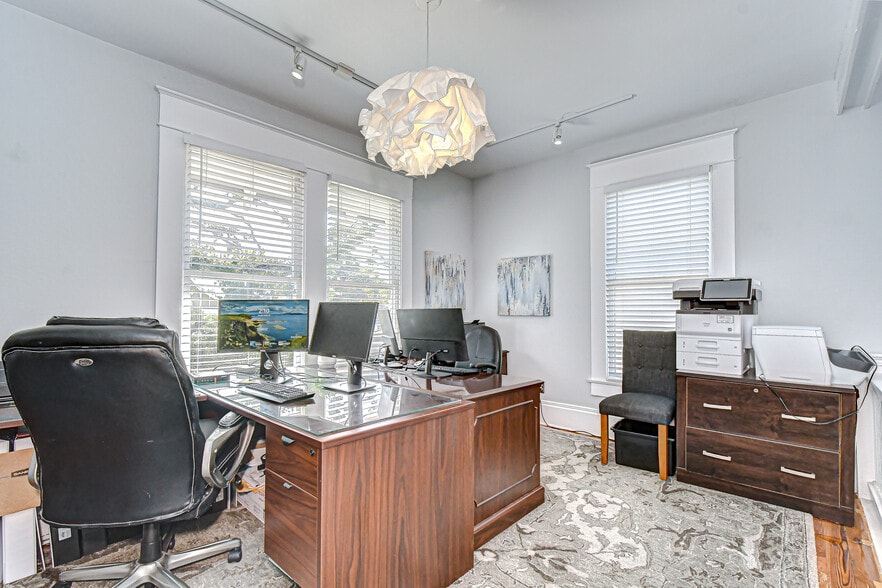 More Photos Of 707 W Swann Ave, Tampa Office For Sale