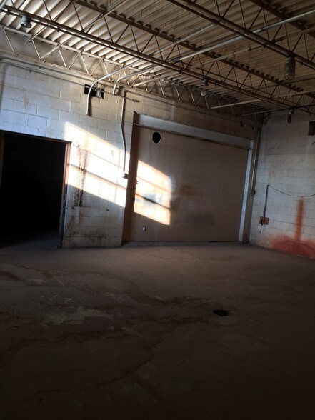 More Photos Of 3515 Lakeshore Dr, Saint Joseph Warehouse For Lease