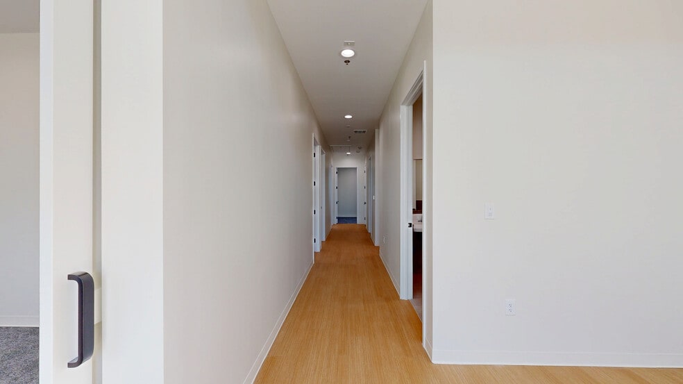 More Photos Of 1400 N Coit Rd, McKinney Unknown For Lease