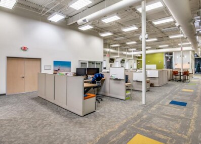 More Photos Of 8707 Chancellor Row, Dallas Manufacturing For Lease