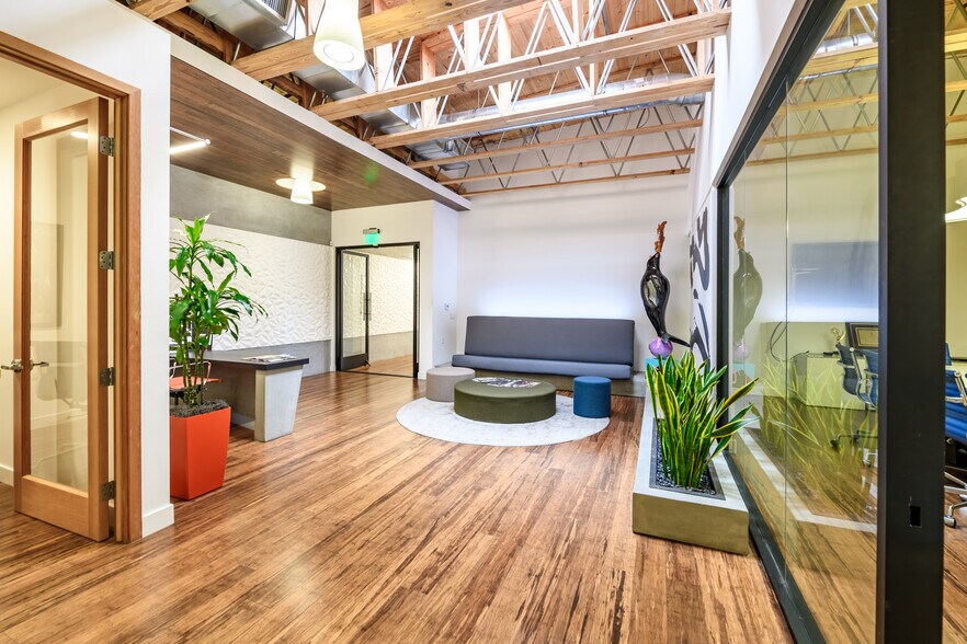 More Photos Of 923 Cole Ave, Los Angeles Loft Creative Space For Sale