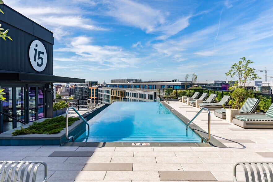 More Photos Of 320 Florida Ave NE, Washington Apartments For Lease