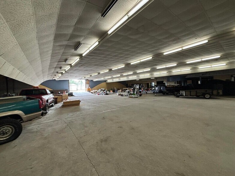 More Photos Of 2305 M 139, Benton Harbor Bowling Alley For Lease