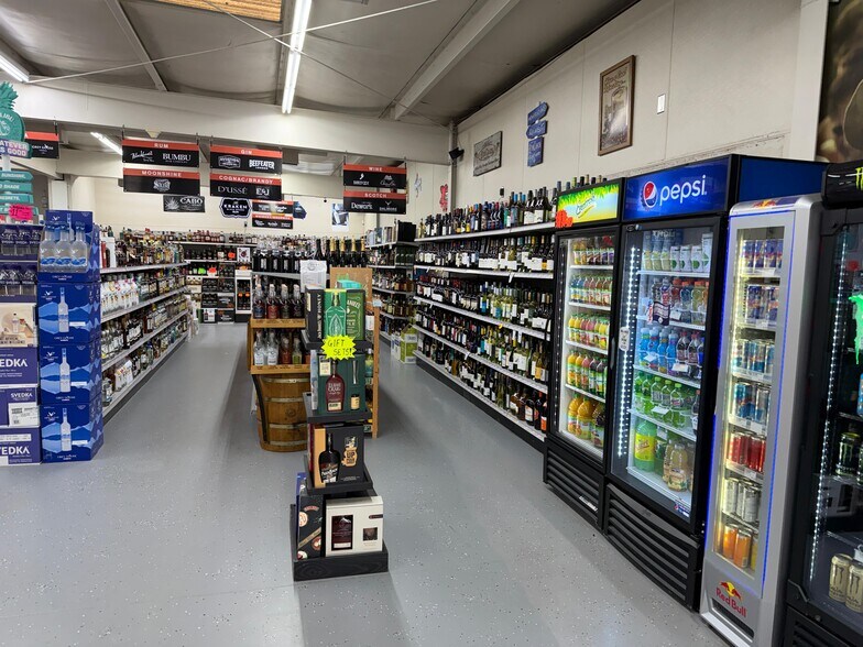 More Photos Of 2318 Old Cornelia Hwy, Gainesville Convenience Store For Sale