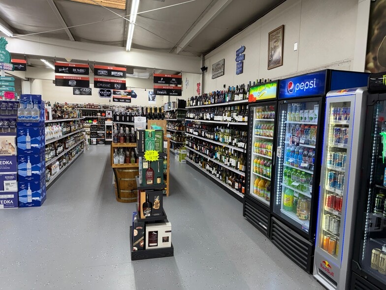 More Photos Of 2318 Old Cornelia Hwy, Gainesville Convenience Store For Sale