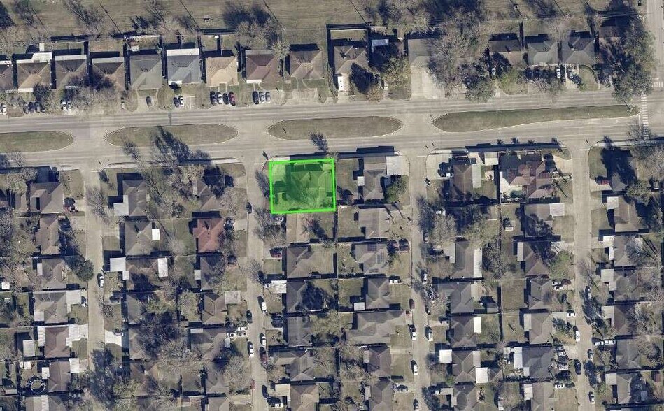 More Photos Of 830 Stonyridge St, Channelview Flex For Sale