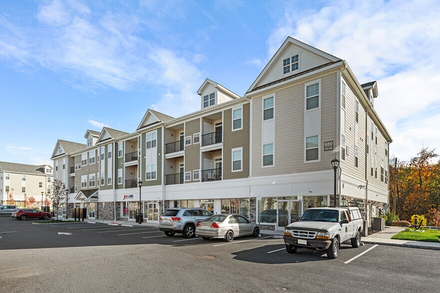 More Photos Of 1 Housel Cir, Hillsborough Apartments For Lease