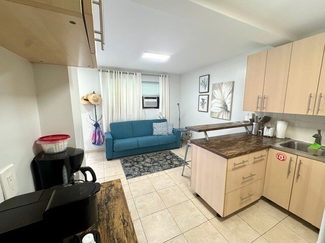 More Photos Of 300 Georgia St, Hollywood Apartments For Sale