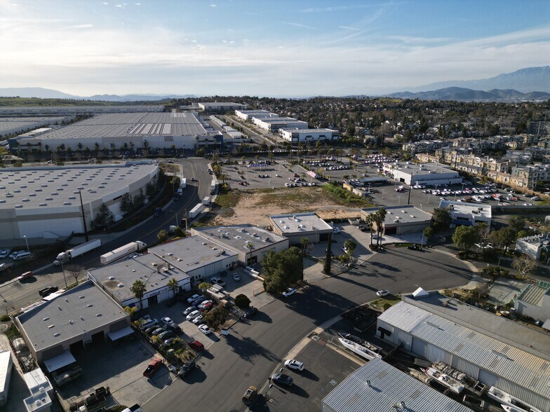 More Photos Of 6131 Quail Valley Ct, Riverside Manufacturing For Sale