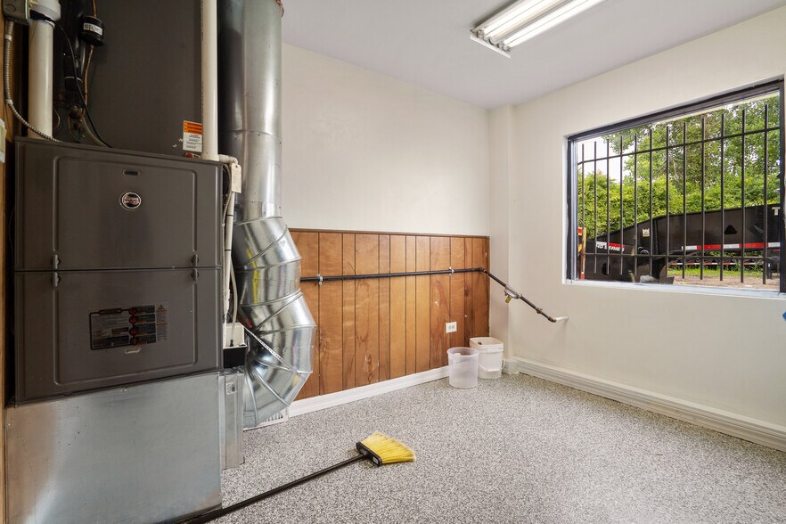 More Photos Of 1227 Deeds Ave, Dayton Warehouse For Lease