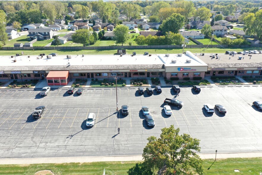 More Photos Of 1815-1957 W Glen Park Ave, Griffith Unknown For Lease