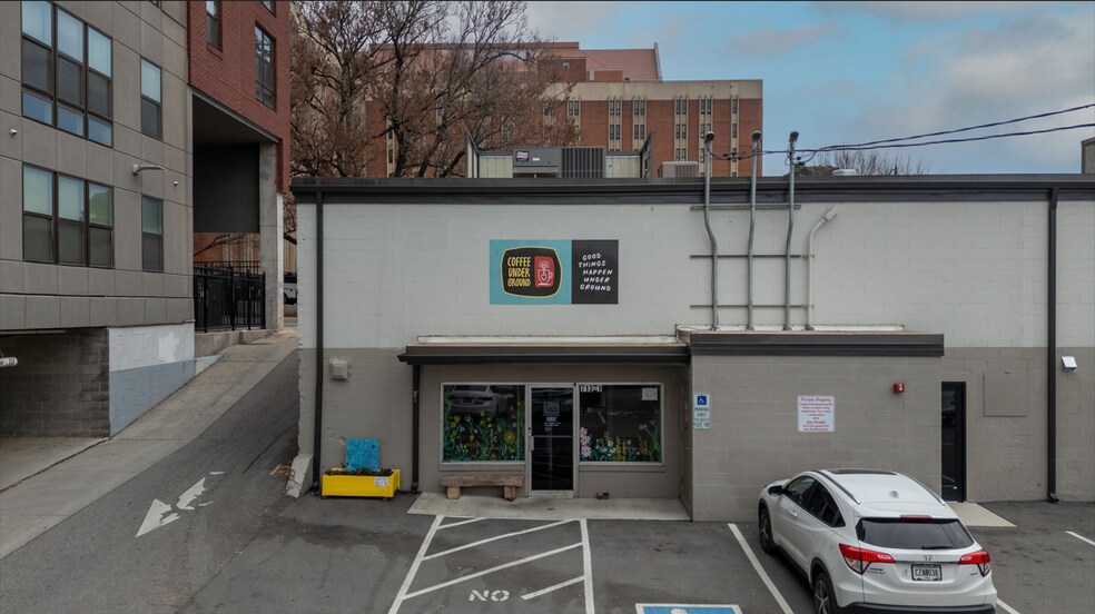 Primary Photo Of 713 17th St, Knoxville Freestanding For Lease