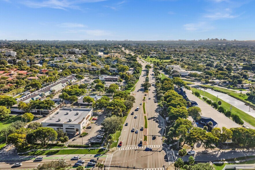 More Photos Of 7204-7292 W Oakland Park Blvd, Lauderhill Unknown For Lease