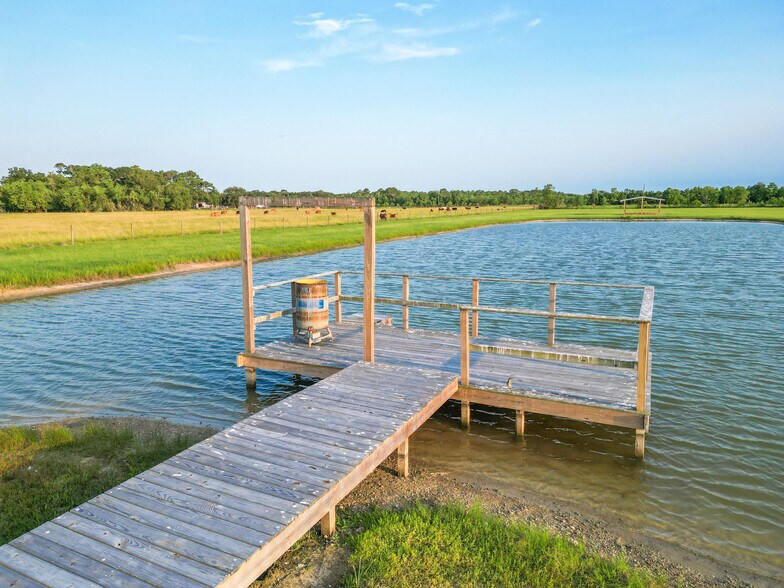 More Photos Of 1402 Eagle Ferry Rd, Anahuac Land For Sale