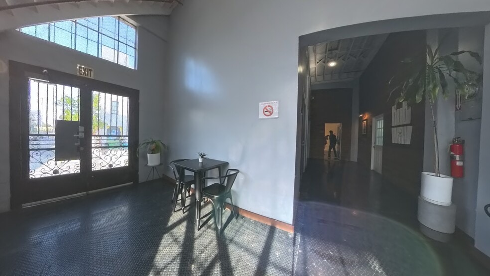 More Photos Of 932 Wilson St, Los Angeles Loft Creative Space For Lease