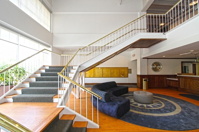 More Photos Of 3-7 N Christopher Columbus Blvd, Philadelphia Loft Creative Space For Lease