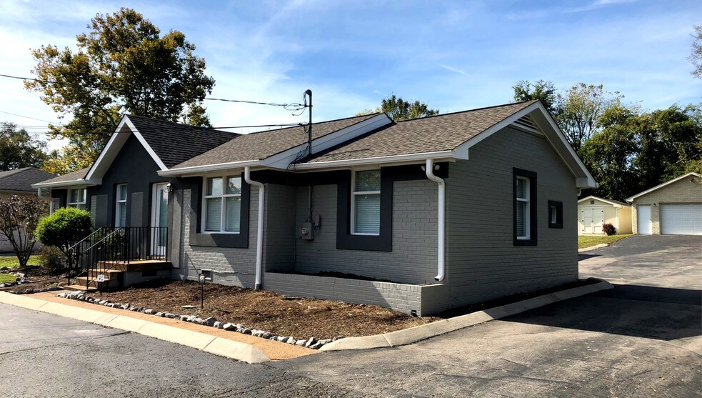 More Photos Of 835 Wren Rd, Goodlettsville Office For Lease