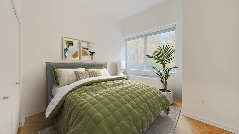 More Photos Of 180-194 Riverside Blvd, New York Apartments For Lease