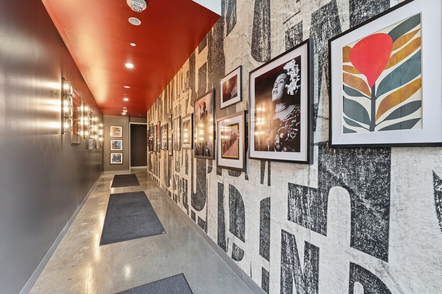 More Photos Of 555 S Mangum St, Durham Office For Lease