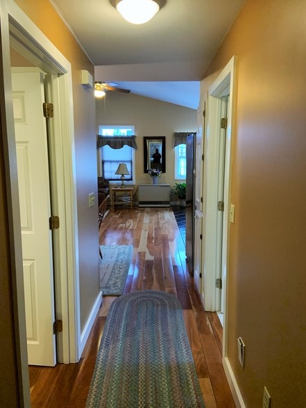 More Photos Of 307 Main St, Westbrook Carwash For Sale