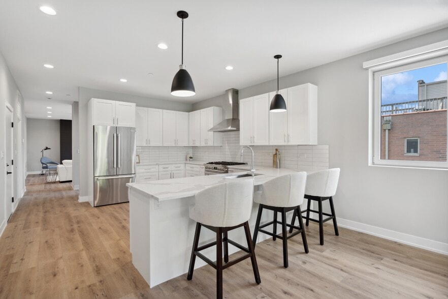 More Photos Of , Chicago Multifamily For Sale