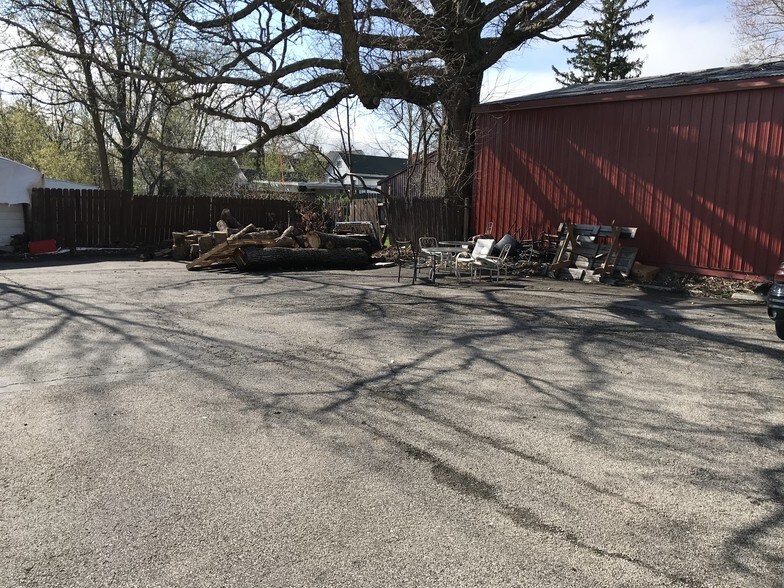 More Photos Of 485-487 Front St, Berea Office Residential For Sale