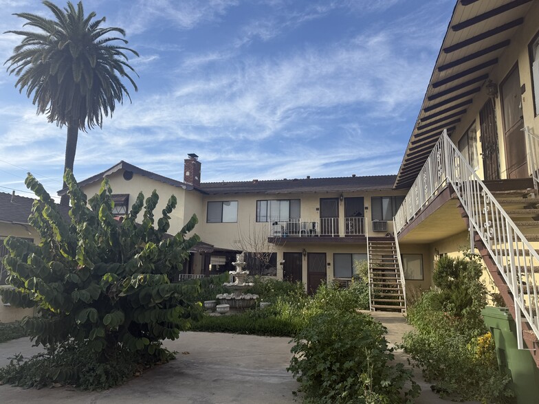 More Photos Of 904 N 1st St, Alhambra Apartments For Sale