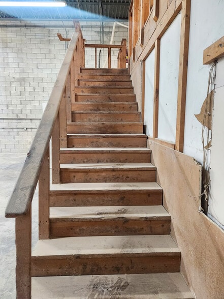 More Photos Of 3520 Consumer St, West Palm Beach Warehouse For Lease