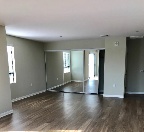 More Photos Of 10455 Magnolia Blvd, North Hollywood Apartments For Sale