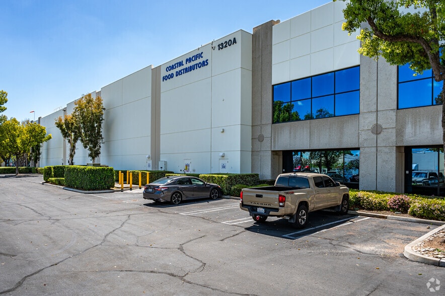 More Photos Of 1320 S Baker Ave, Ontario Warehouse For Lease