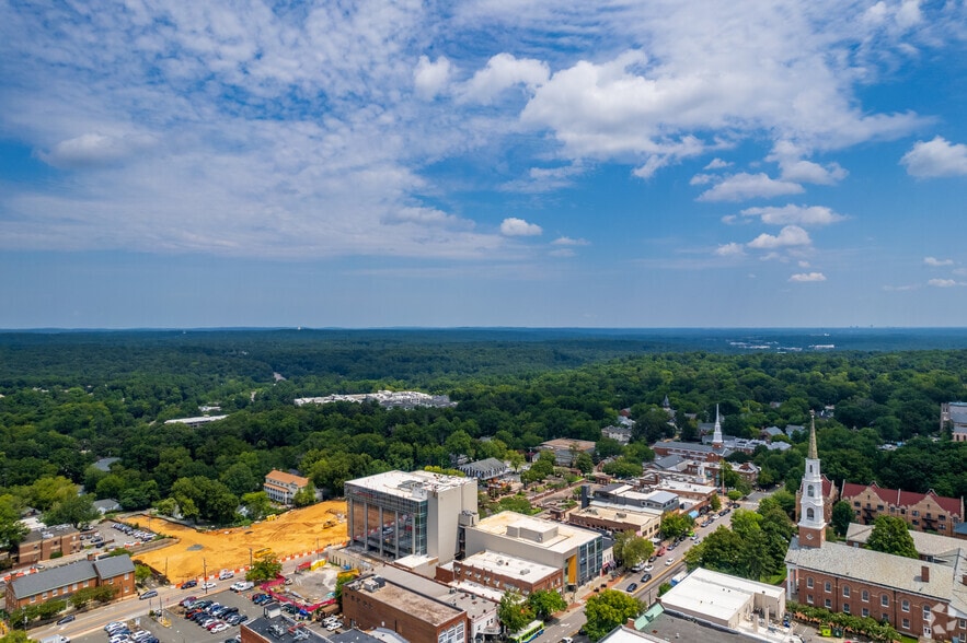 More Photos Of 137 E Franklin St, Chapel Hill Unknown For Lease