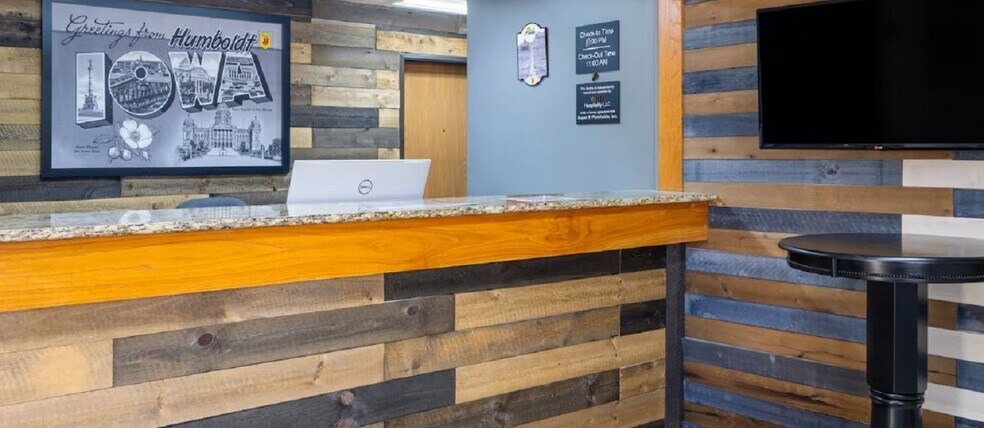 More Photos Of 1520 10th Ave N, Humboldt Hotel For Sale