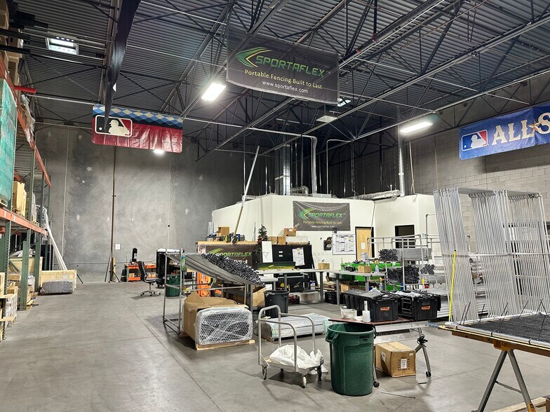 More Photos Of 1715 N Rosemont, Mesa Warehouse For Lease