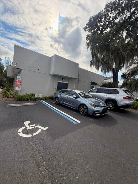 More Photos Of 822 Lake Baldwin Ln, Orlando Medical For Lease