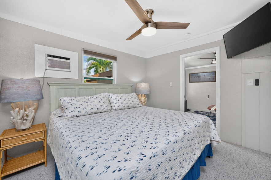More Photos Of 1130 Gulf Blvd, Englewood Apartments For Sale