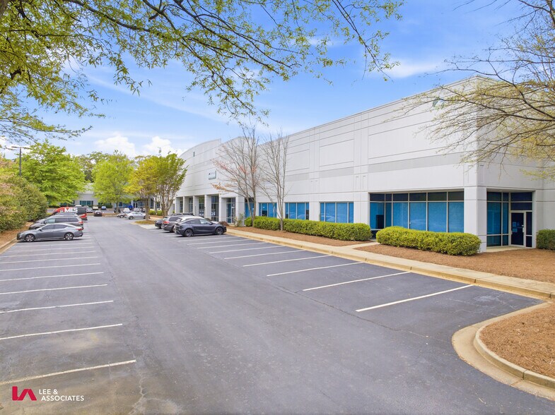 More Photos Of 140 Satellite Blvd, Suwanee Warehouse For Lease