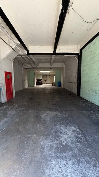 More Photos Of 3258 17th St, San Francisco Storefront Retail Residential For Lease